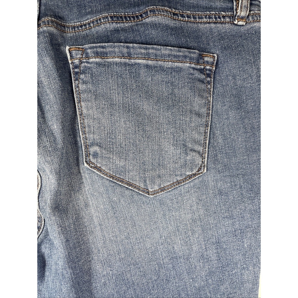 Ann Taylor Loft Jean Shorts Womens Size 12 Modern Cut Medium Wash Cuffed Stretch - Picture 10 of 14